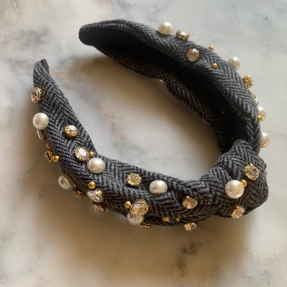 Accessories - Brand new statement headband